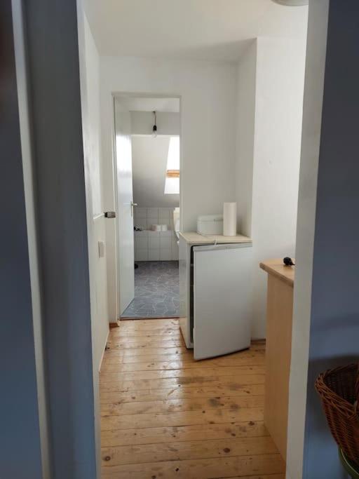 Helle Ruhige Zimmer Zu Vermieten Kassel Exteriér fotografie